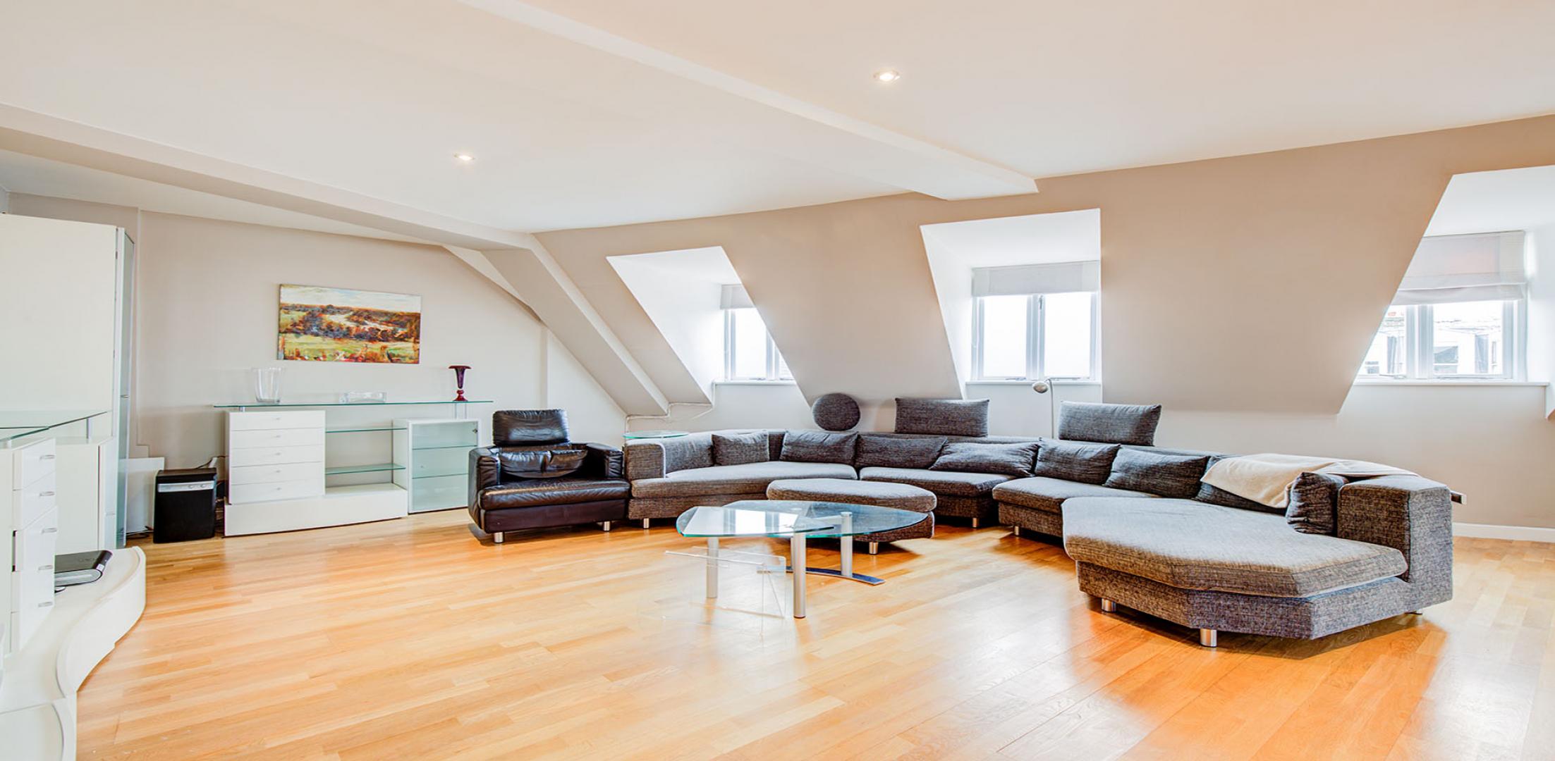 			4 Bedroom, 1 bath, 1 reception Apartment			 Lymington Road, WEST HAMPSTEAD